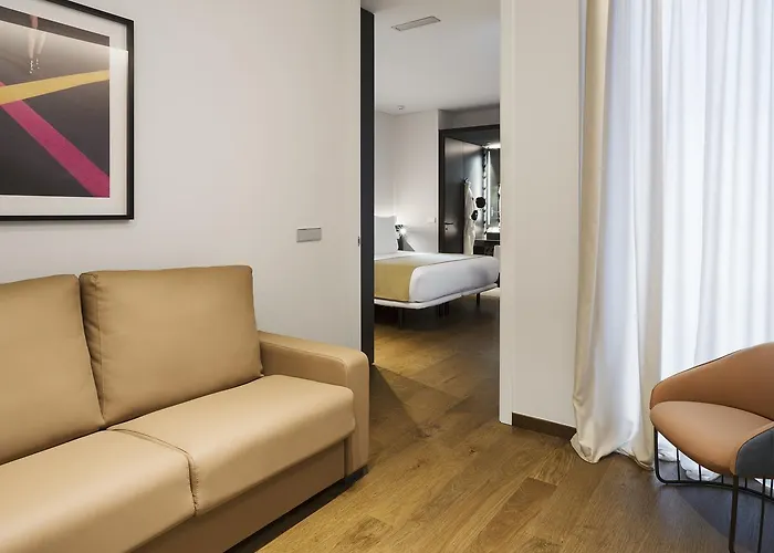 One Shot Mercat Hotel 4*