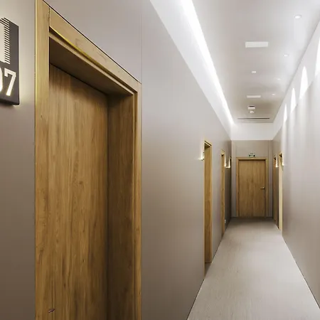 One Shot Mercat 4* ולנסיה