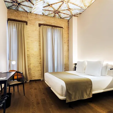 One Shot Mercat ホテル バレンシア