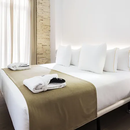 One Shot Mercat ホテル 4*