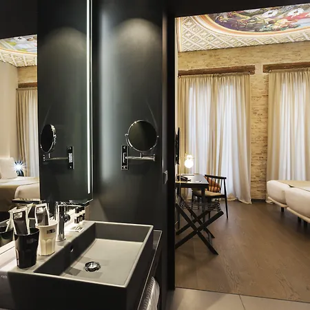 One Shot Mercat 4* バレンシア