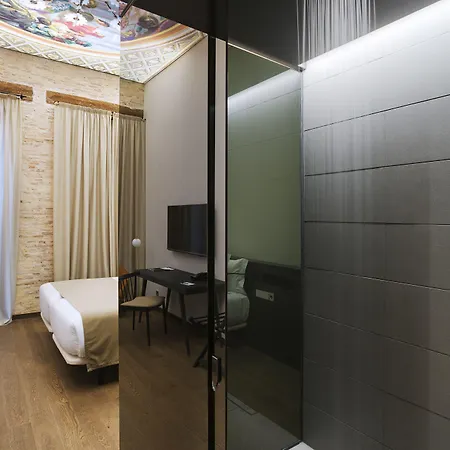 ホテル One Shot Mercat 4*