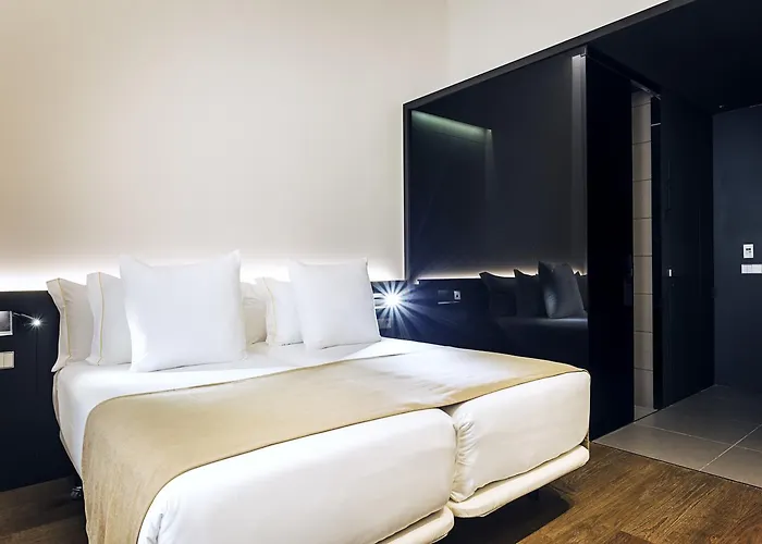 One Shot Mercat Hotel 4*