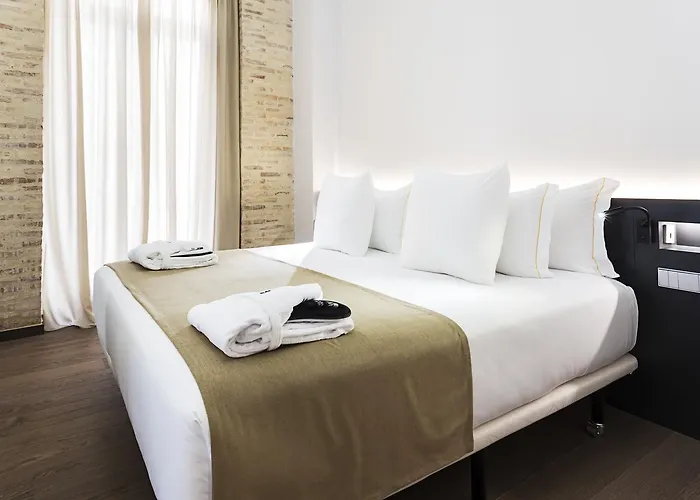 One Shot Mercat Hotel 4*